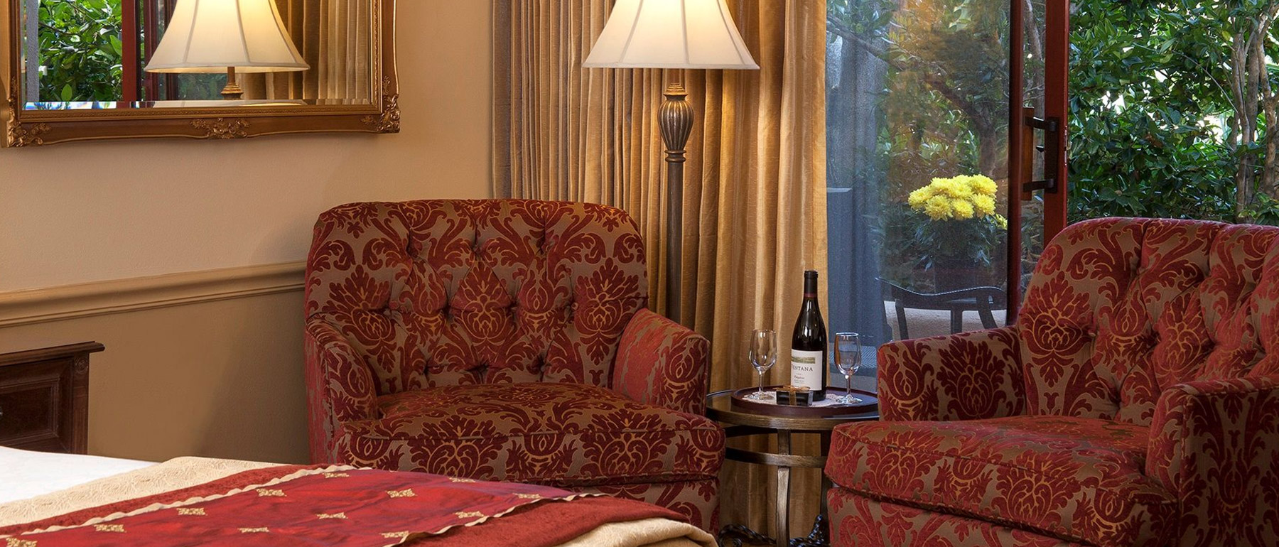 Boutique Hotel In Monterey | Victorian Inn Monterey, CA